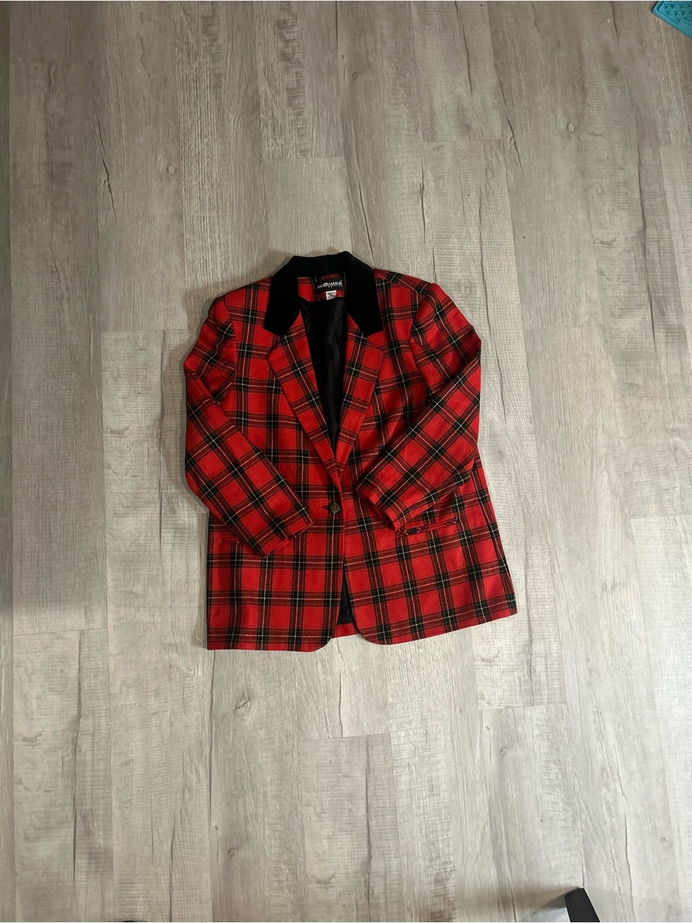 Sag Harbor Red Plaid Blazer with Black Collar